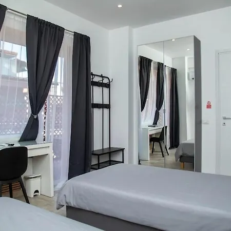 Casa E Per Vacanze Notti Romane רומא